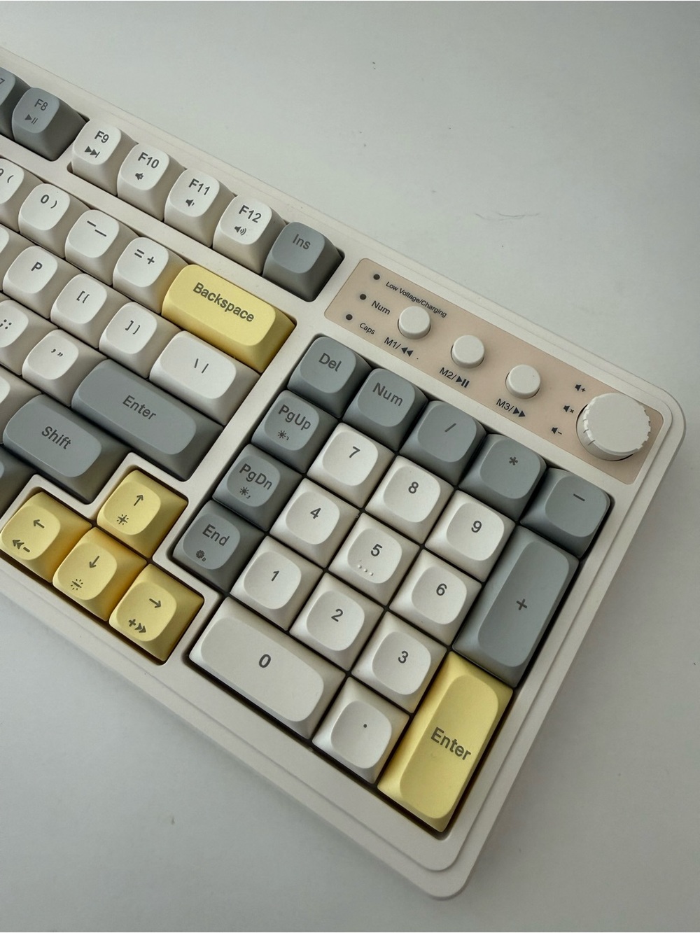 Brand New in Original Box – AULA S99 Wireless RGB Keyboard